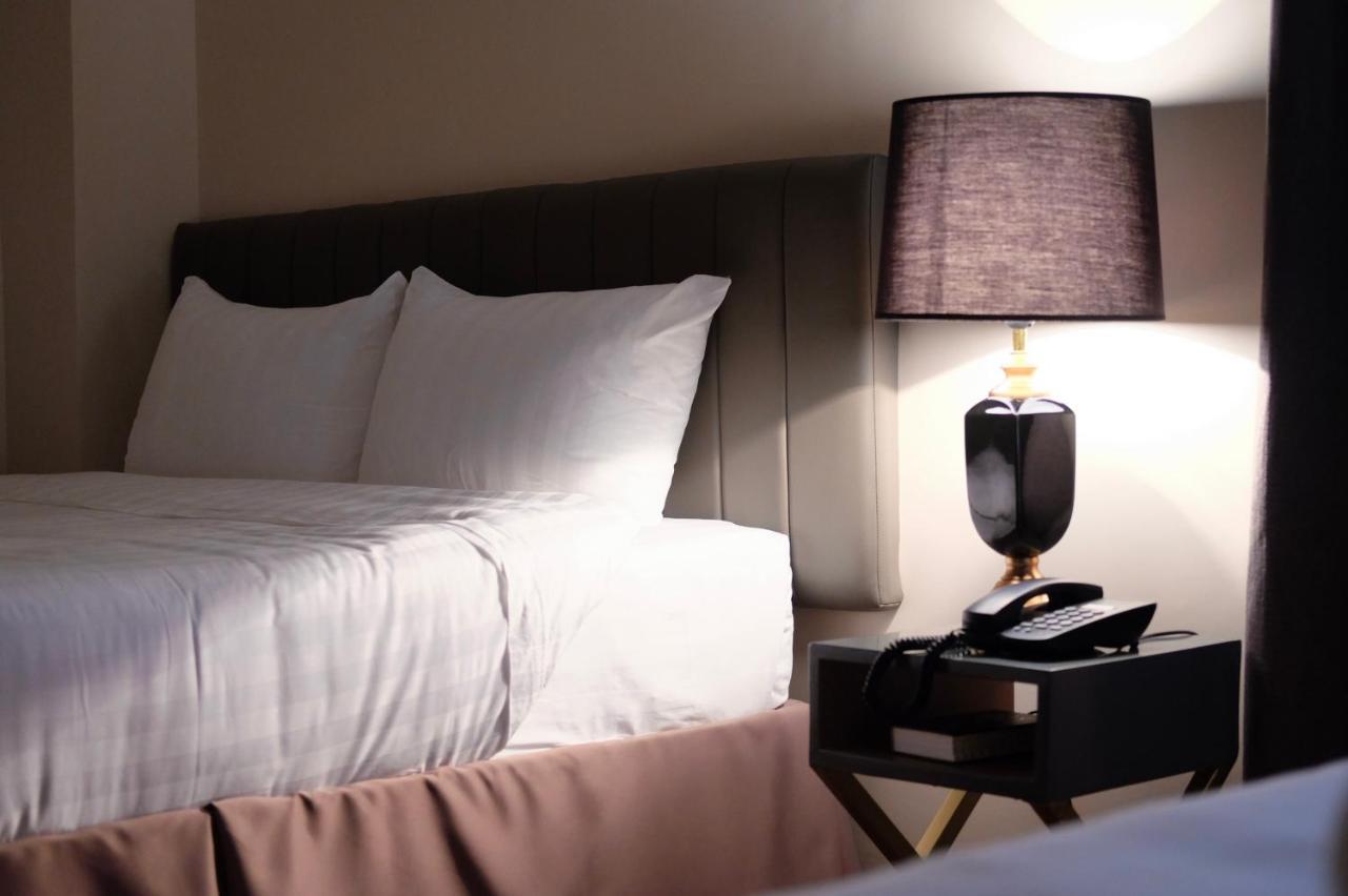 Crevice Hotel Davao City Eksteriør bilde