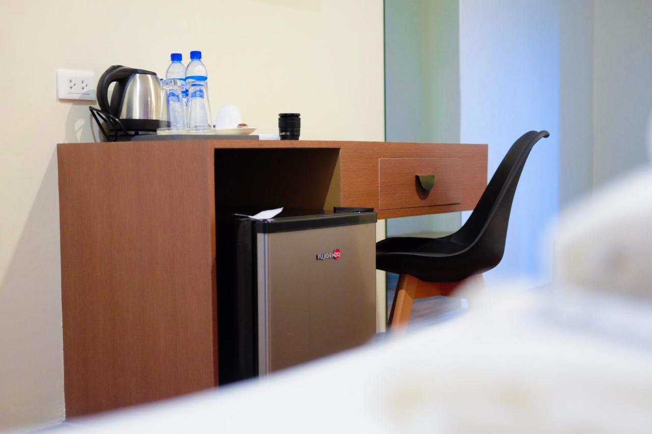 Crevice Hotel Davao City Eksteriør bilde